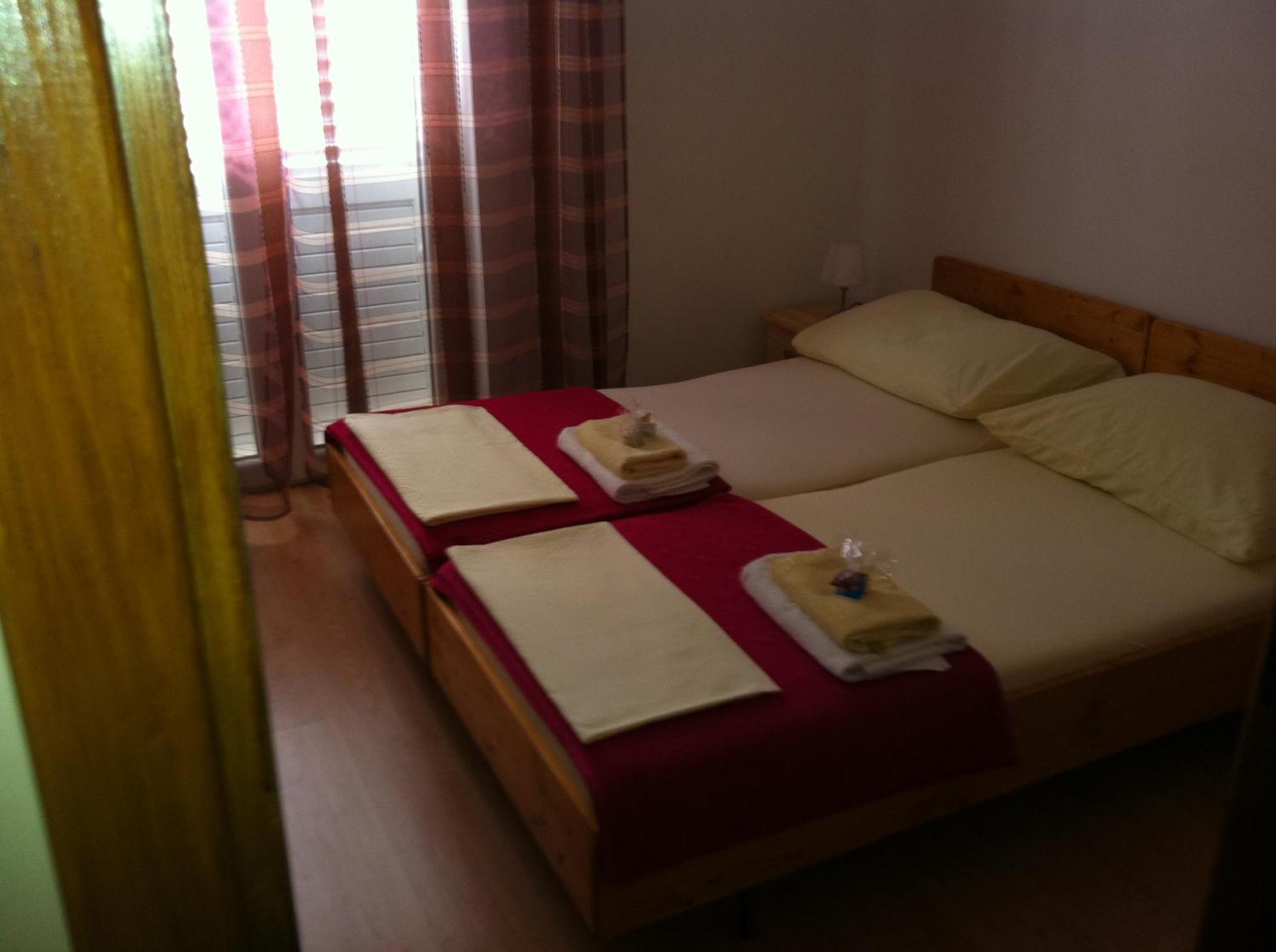 Apartments Husanovic โมโกชิซา ภายนอก รูปภาพ